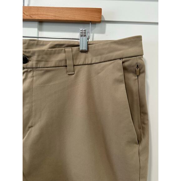 Lululemon Commission Relaxed Shorts Size 38 - Picture 3 of 5